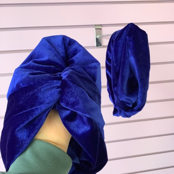 Two identical genie dance costumes - Picture 5 of 5